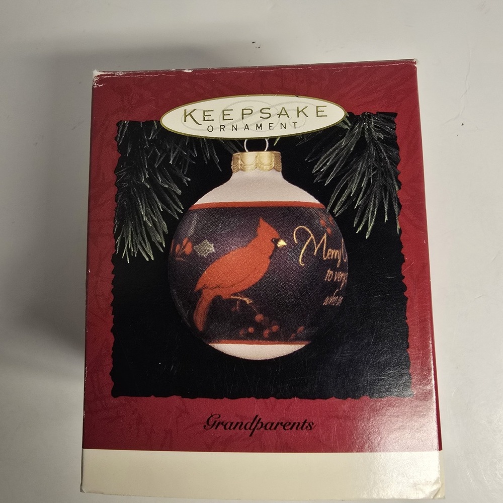 Hallmark - Grandparents - Cardinal‎ Glass Ball 1991 - Keepsake Ornament